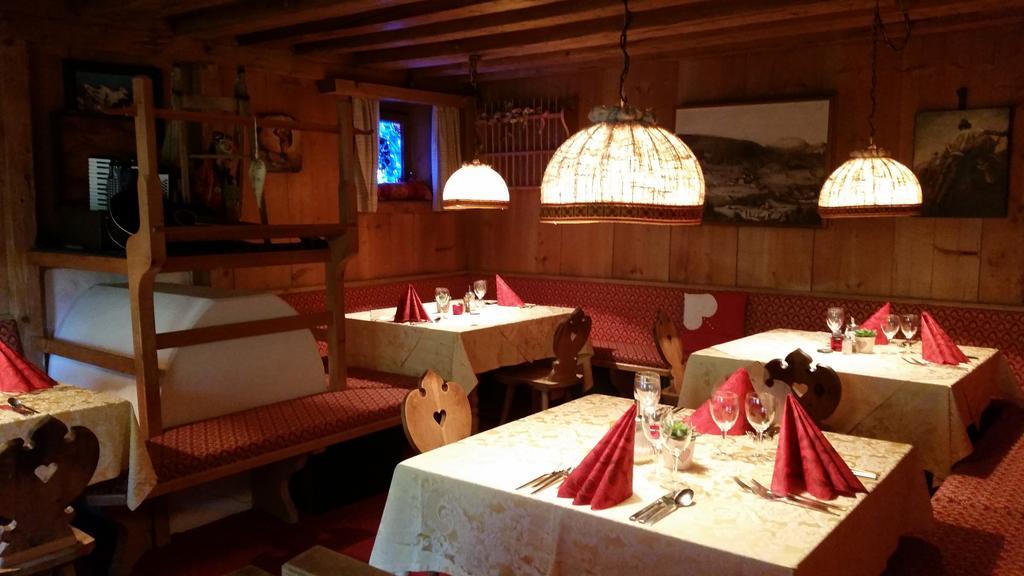 Hotel Villa Emilia Ortisei Exteriör bild