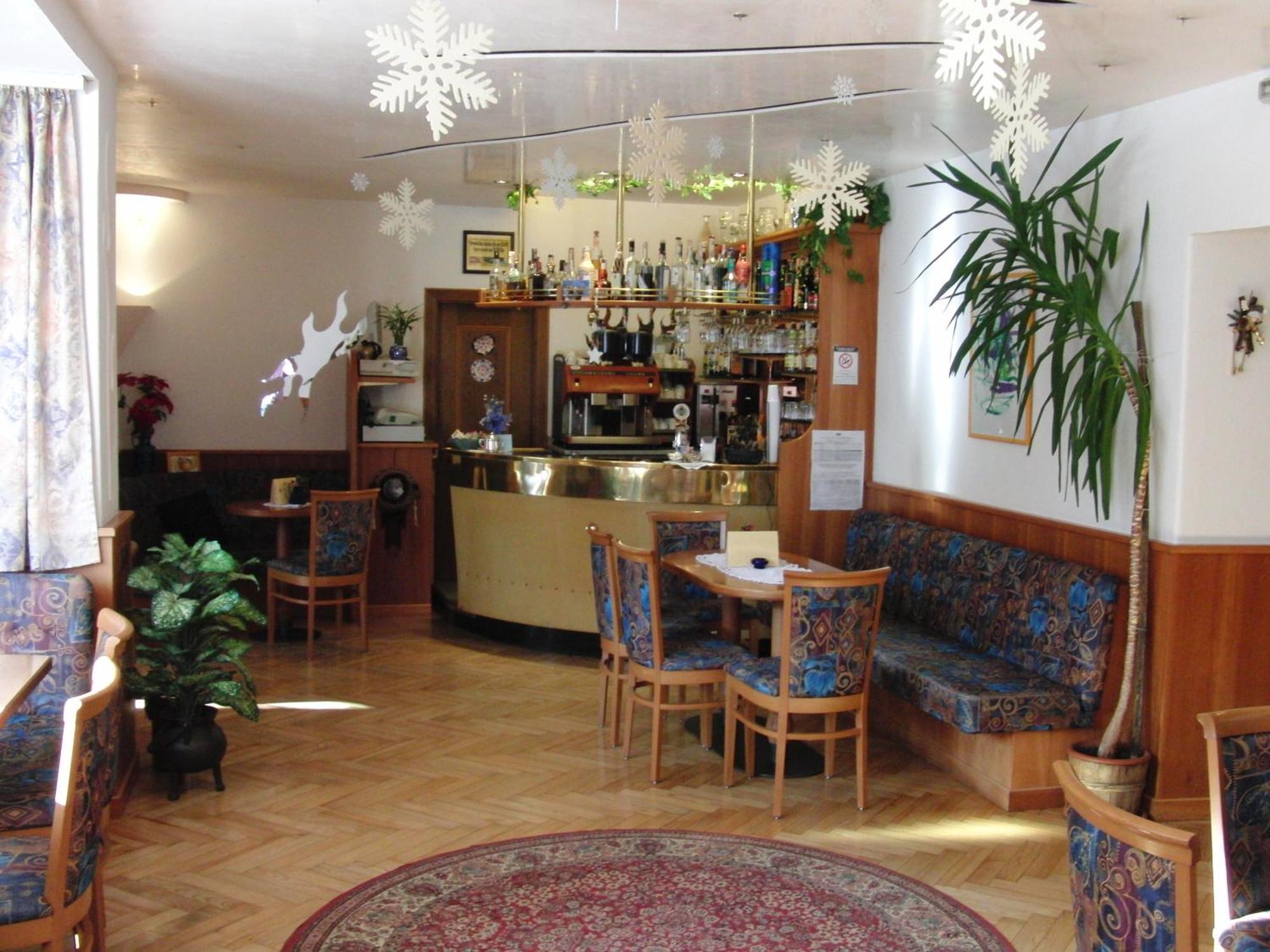 Hotel Villa Emilia Ortisei Exteriör bild